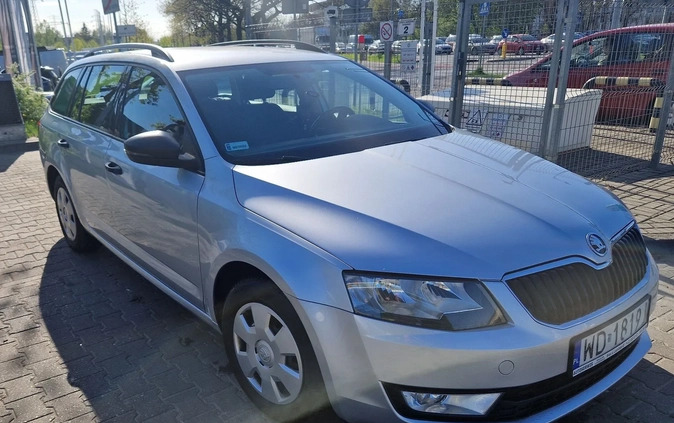 Skoda Octavia cena 42424 przebieg: 162000, rok produkcji 2017 z Warszawa małe 211